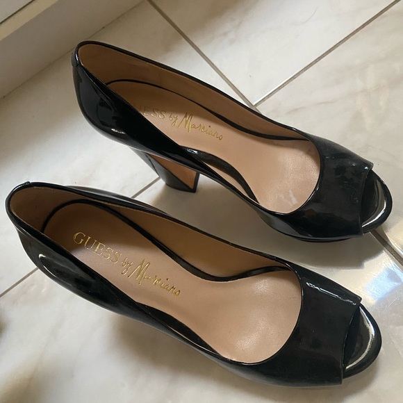 Guess high heels shoes - Picture 2 of 6